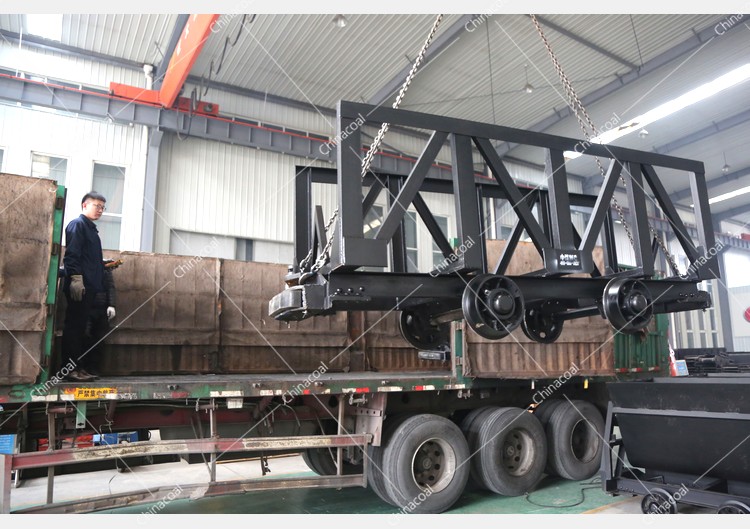 China Coal Group a envoyé un lot de wagons de mine de matériaux et de wagons de mine à benne basculante à Changzhi, Shanxi