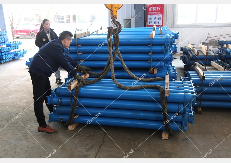 Le China Coal Group a envoyé les accessoires hydrauliques à Luliang, dans la province de Shanxi