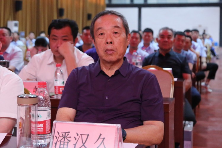 China Coal Group a organisé une série d'activités pour célébrer le 20e Congrès national du Parti communiste chinois afin de célébrer le 101e anniversaire de la fondation du Parti communiste chinois