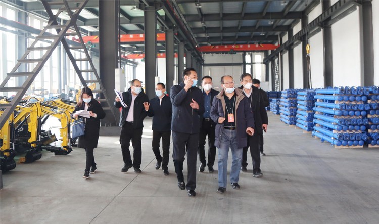 Le Groupe de travail provincial « quatre avancées » visite le Groupe charbon chinois pour diriger les travaux de reprise de la production