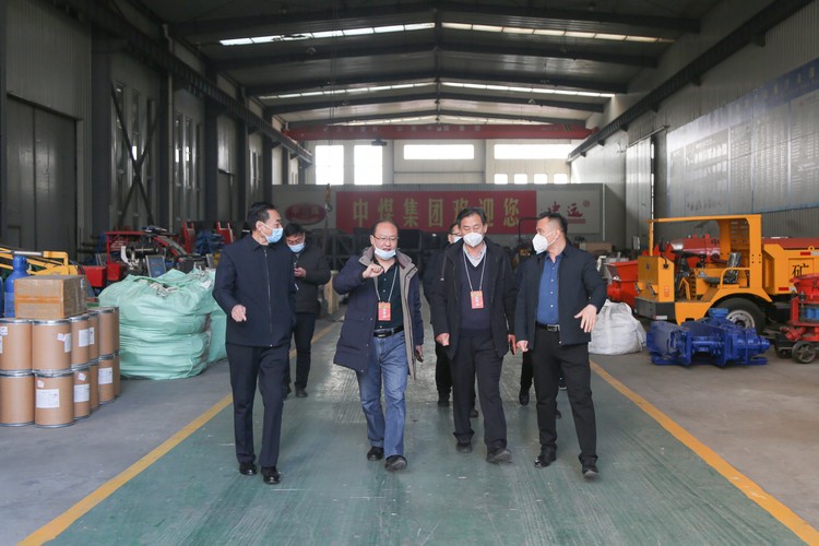 Le Groupe de travail provincial « quatre avancées » visite le Groupe charbon chinois pour diriger les travaux de reprise de la production